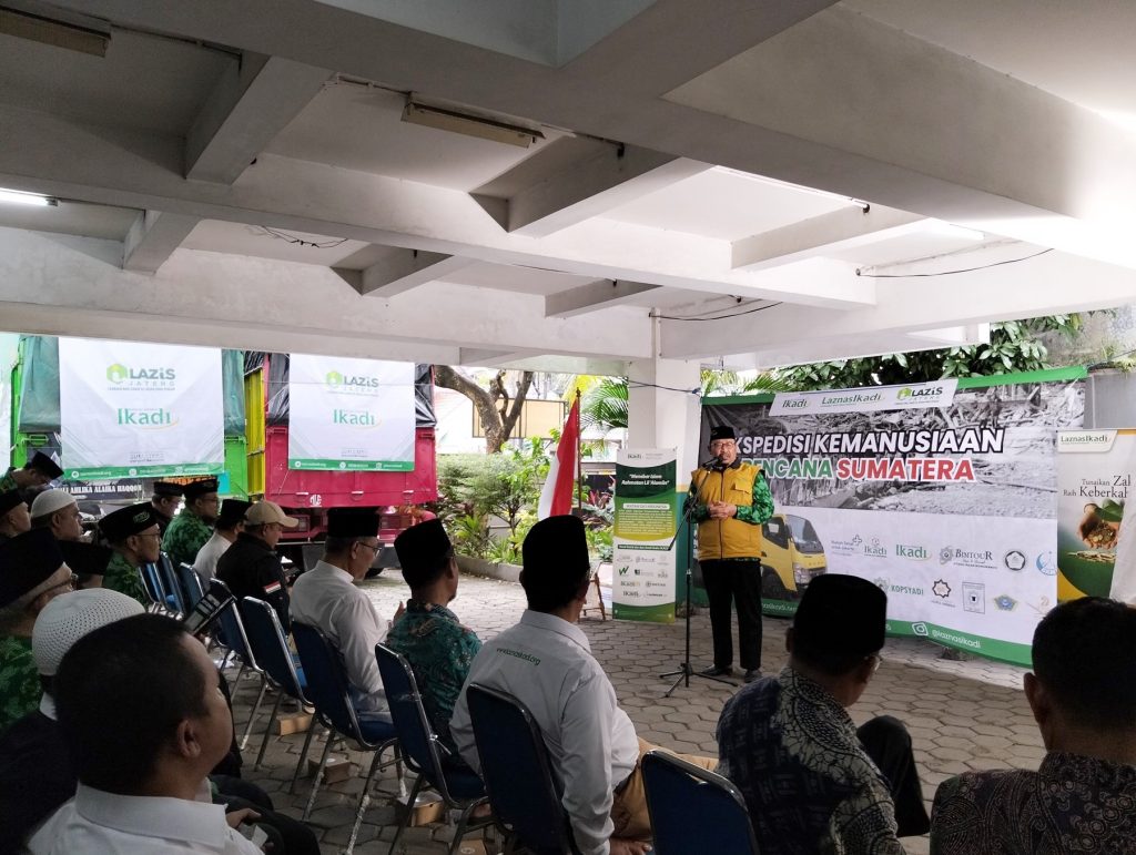 Laznas Ikadi Lepas Dua Armada Truk Kemanusiaan untuk Penyintas Bencana Sumatera