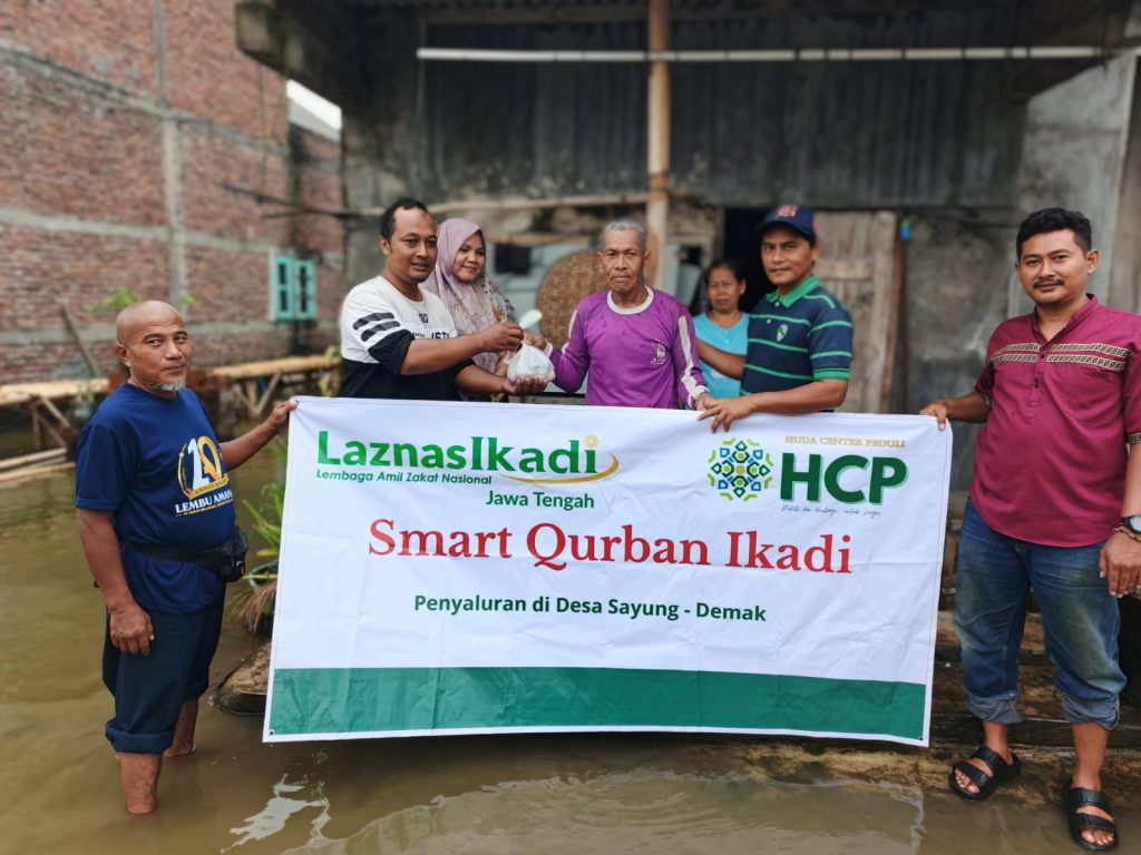 Laznas IKADI Jateng Salurkan Daging Qurban untuk Warga Sayung Tempe Demak